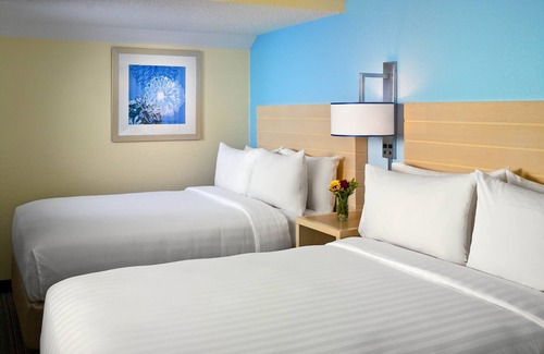 Westlake Hotel | Your Home Away From Home! 2 Comfortable Units, Kitchen, Pets Allowed, Pool