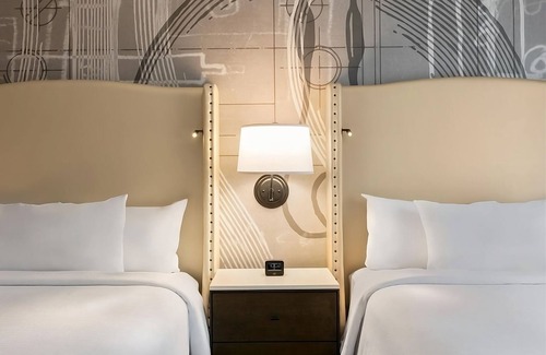 Berkeley Heights Hotel | Your Home Sweet Home! Pets Allowed, Free Parking, Free Breakfast!