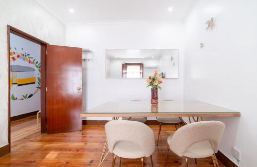 Penha de Franca House | Your New Home in Lisbon - AC and Fast Wi-Fi