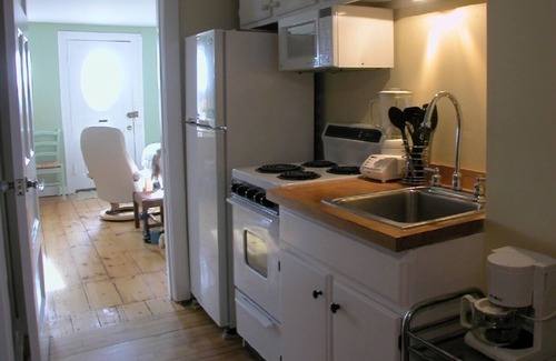 Provincetown Condo | Your own front porch, backyard & sandy beach-Gallery District: Sat-Sat rentals