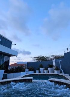 Boegoeroei Villa | Your private paradise close by the beach!