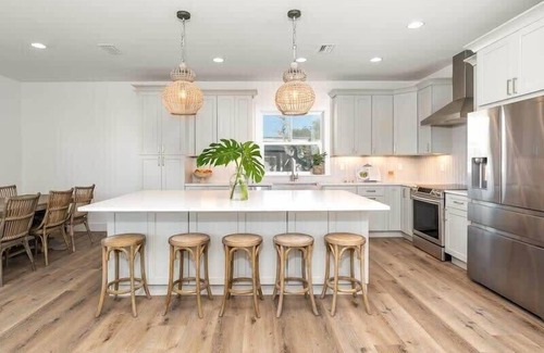 St. Augustine House | Your Summer Haven, Pool, Games, Near Beach!