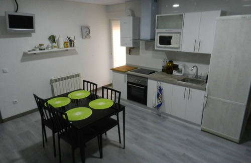 Logrono Condo | YOUR-TRIP Ideal for wine tourism and Laurel street