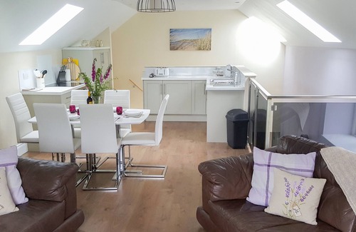 Boncath Cottage | YSGUBOR - THE BARN, pet friendly, country holiday cottage in Crymych