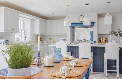 Pont Yates Cottage | YSTAD AUR, pet friendly, luxury holiday cottage in Pontyates