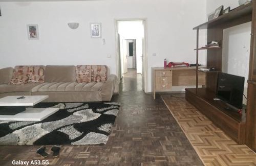 Beira Apartment | Yulendo