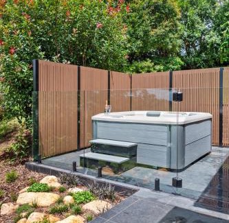 Ravensbourne House | Yume House Stylish Country Escape 1 Bedroom