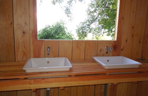 Le Poet-Celard RV Rental | Yurt and tent cabin rentals