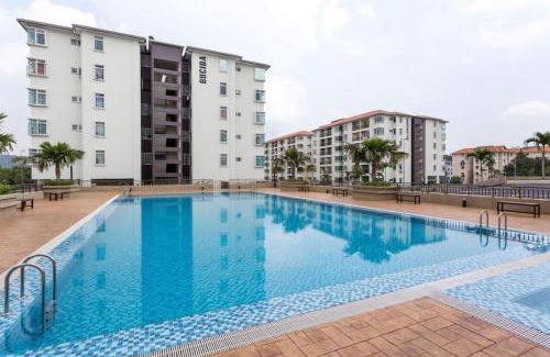 Bandar Puncak Alam Apartment | Yuslina Homestay