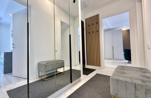 Stefanestii de Jos Apartment | Yuva Apartment Cosmopolis