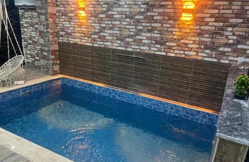 Basiskele Bed & Breakfast | yuvacik kazli bahçe bungalov otel ve restoran