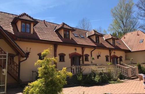 Bujanov Apartment | Zámeček Zdíky