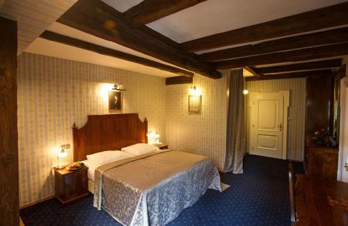 Potstejn Hotel | Zámek Potštejn