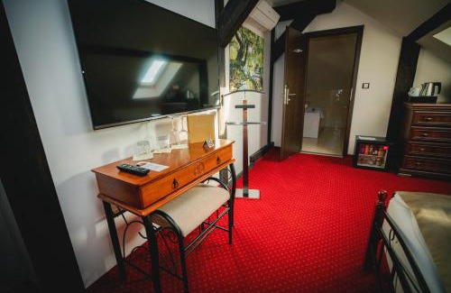 Slavicin Hotel | Zámek Wichterle - Hotel a pivní lázně