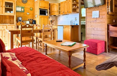 Mont-Saxonnex Apartment | Z-Chalet Mitoyen 8A., Z-Chalet Mitoyen 8A.