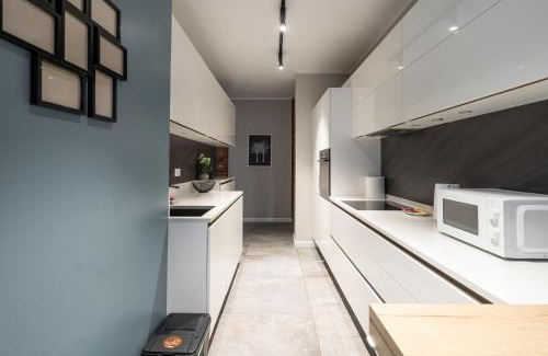 Katowice Apartment | Zabrska 18 Spacious Apartment by BookingHost