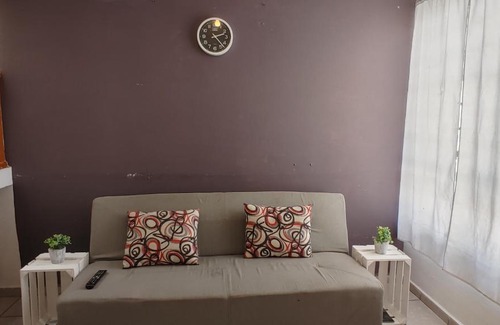 Queretaro Apartment | Zafiro - Cerca a vía rápida
