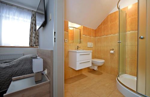 Aleksandrow Lodzki Hotel | Zajazd Aleksandria