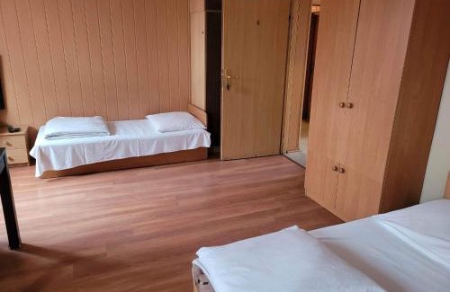 Konstantynow Lodzki Hotel | ZAJAZD KANSAS