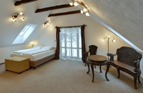 Rabatejn nad Strelou Apartment | Zamecka Fortovna Obora - Forester House