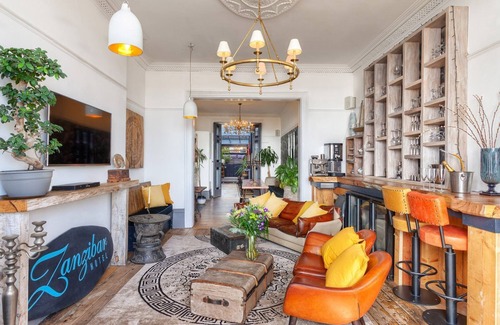 St Leonards-On-Sea Cottage | ZANZIBAR BEACH HOUSE, pet friendly in St Leonards-On-Sea