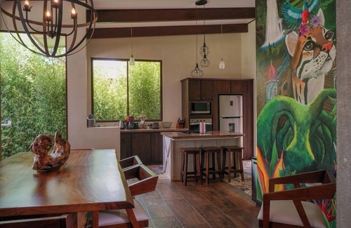 Alfaro Ruiz House | Zarcero Zen Mountain Lodge - Spacious modernized countryside home, FAST wifi