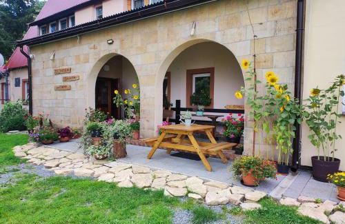 Zieleniec Resort | Zbójnicka Chata