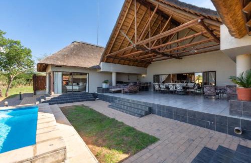 Leeupoort House | Zebula - HT1 - 5 Bedroom Holiday Home
