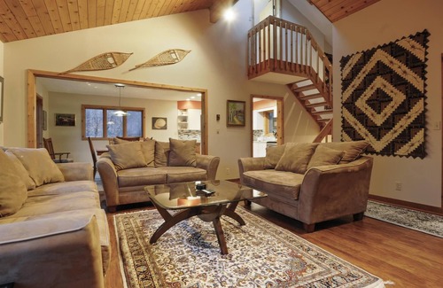Northface House | Zeeplace: 3 BR, 2 BA House in Canaan Valley, Sleeps 6