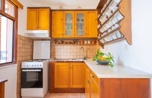 Frangokastellon House | Zefiros House - Walk To Beach - AC WIFI