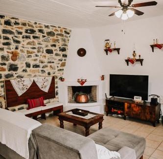 Fodele Villa | Zefki Stone Villa