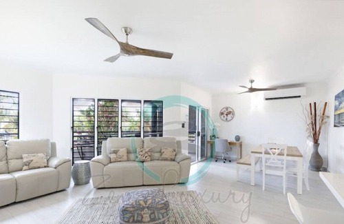 Rapid Creek Apartment | ZEN FORESHORE - 3BR Nighcliff Apartment
