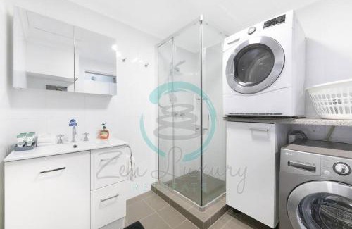 Cullen Bay Apartment | Zen Marina: 1-BR Executive Apartment By The Bay