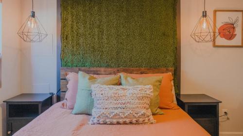 West Colfax House | Zen Out In The Comfiest Two Bedroom Zen Den by Sloan's Lake, Denver