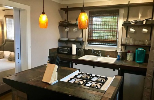 Old East Dallas House | Zen Studio in the Heart of Dallas