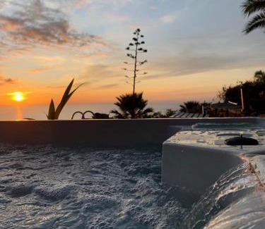 Puntillo del Sol Villa | ZenRepublic, your private villa with outdoor jacuzzi & pool with stunning ocean views