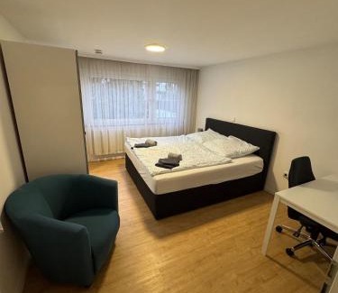 Bernhausen Apartment | Zentral gelegene Wohnung nahe Flughafen und Messe
