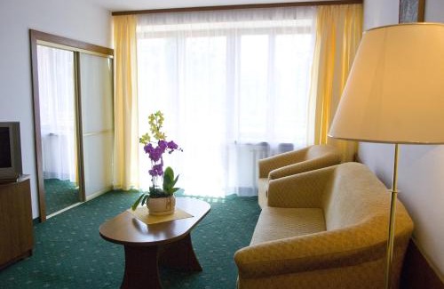 Male Ciche Hotel | Zespół Tatry - Hotel Tatry i Budynek Turystyczny