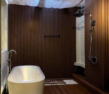 Thu Thiem Apartment | Zeus Living - Room in Villas An Phu