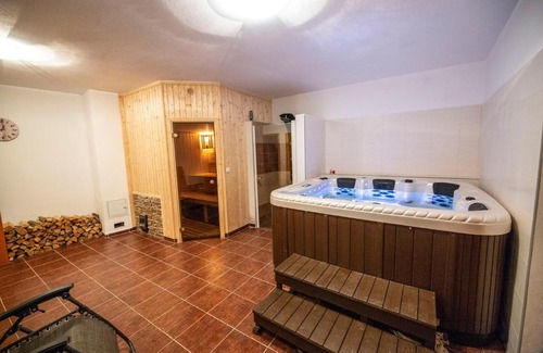 Nove Hrady House | Zevlův mlýn
