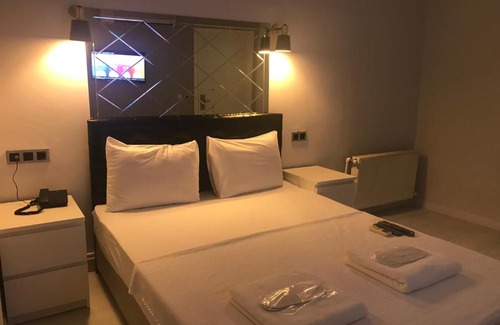 Bakırkoy Apartment | Zeytin suit 1 artı 0 oda