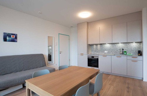 Center Apartment | ZH Blue 3 - Letzigrund HITrental Apartment