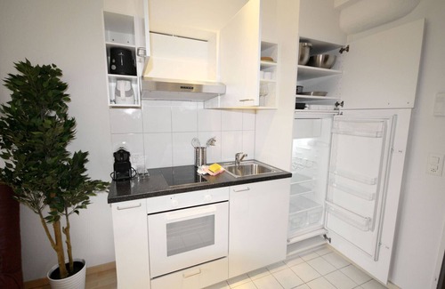 Langstrasse Apartment | ZH Inler - Stauffacher HITrental Apartment