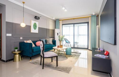 Zhongyuan District Apartment | Zhengzhou Zhengdong New District·Zhengzhou Central Business Center· Locals Apartment 00162560