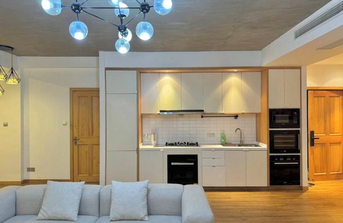 Huangpu Apartment | ZHome - HaiQi Garden - Four Bedroom Apartment on the Bund with Bund View