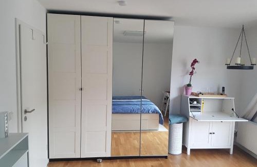 Rohrbach House | Zimmer mit eigenem Bad in Märchenstadt!