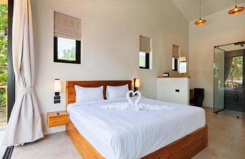 Chaloklum Villa | ZiVilla Private Pool Beachfront