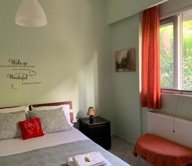 Petroupoli Apartment | zoe's apartment Bright&Cozy