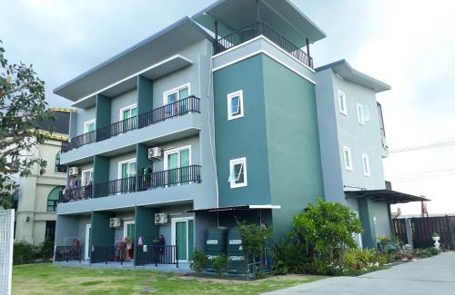 Bang Bua Thong Bed & Breakfast | Zoom Garden Home