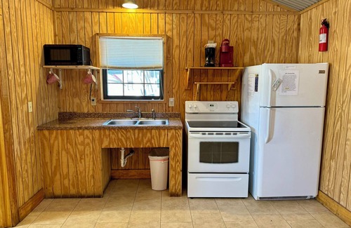 Utopia Cabin | Zubers - CA -B Cabin B